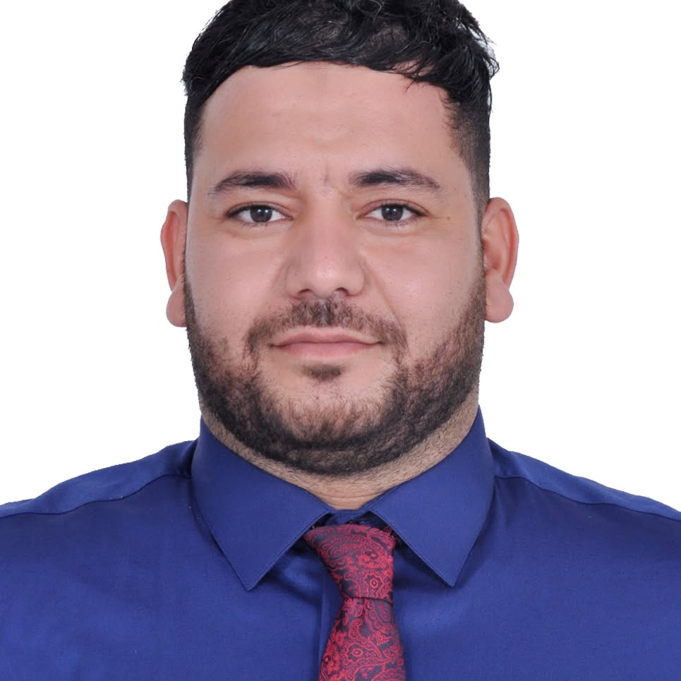 صورة الدكتور شارف عز الدين